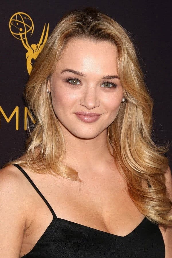 Hunter King profile Hunter King profile
