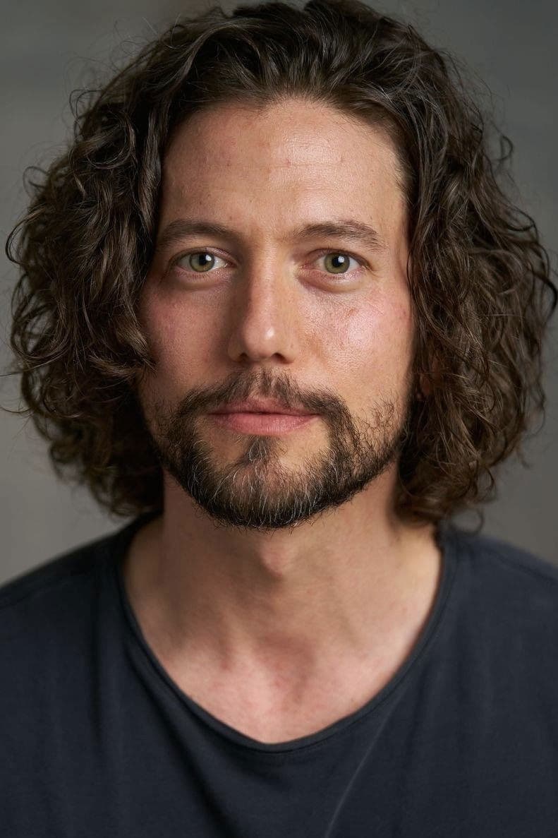 Jackson Rathbone profile Jackson Rathbone profile