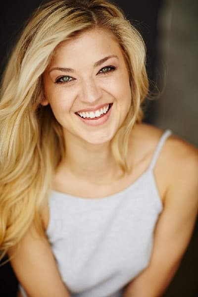 Aimee Crowther profile Aimee Crowther profile
