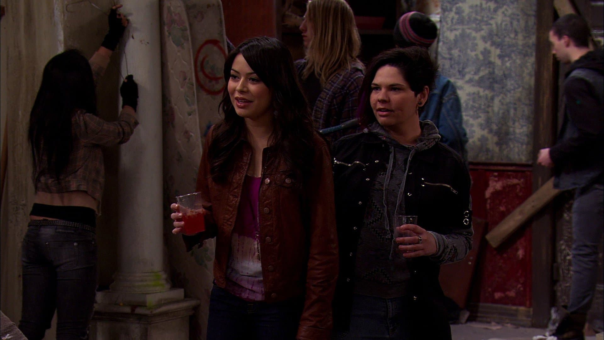 Sauvez Carly