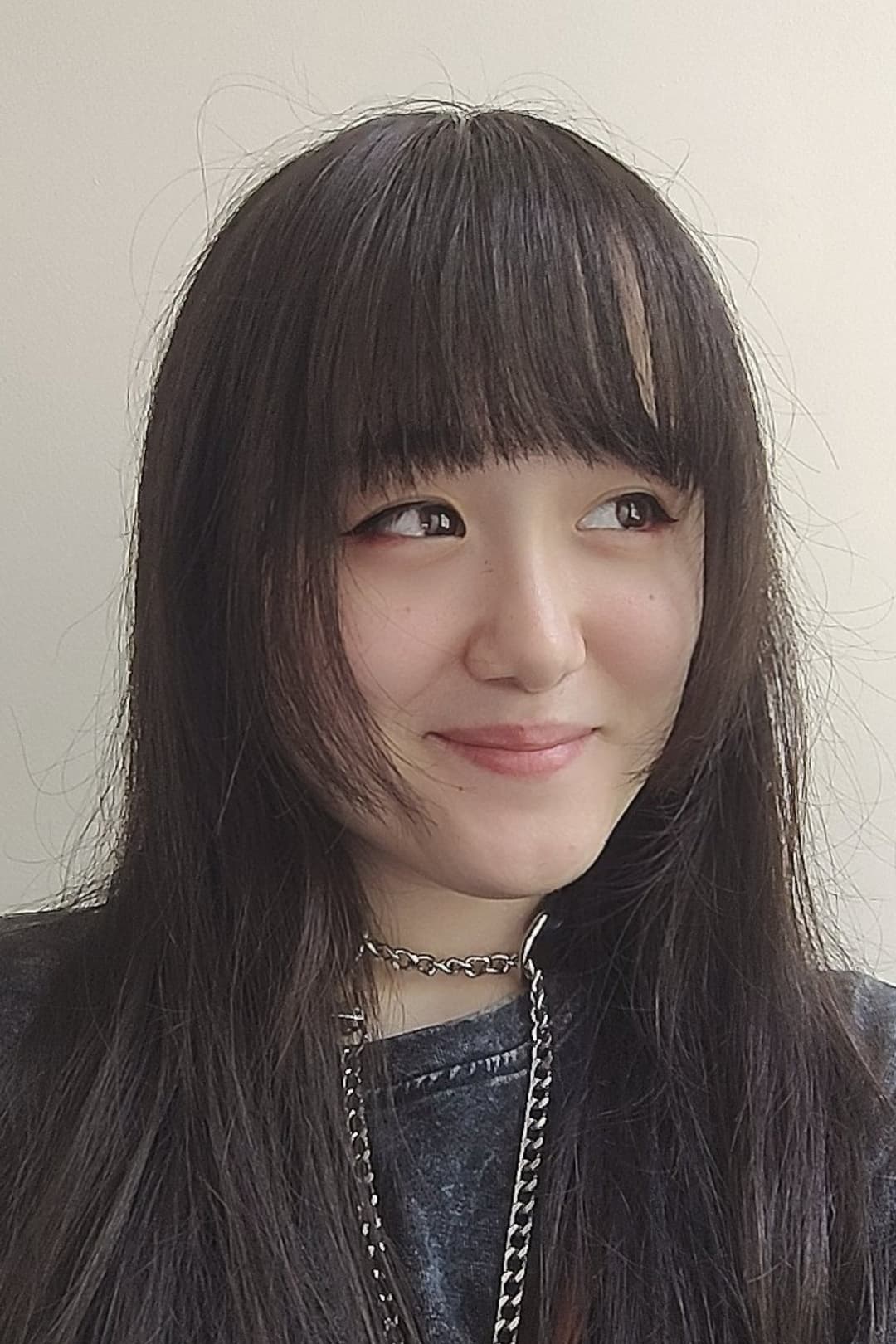 Anna Lauzeray profile