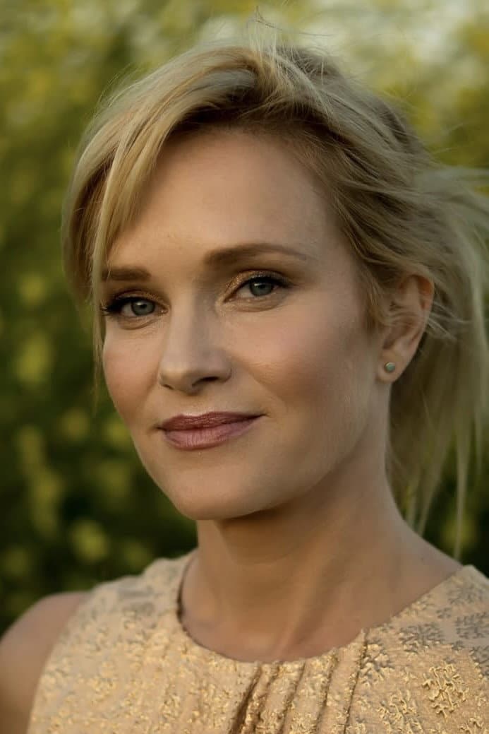 Nicholle Tom profile Nicholle Tom profile