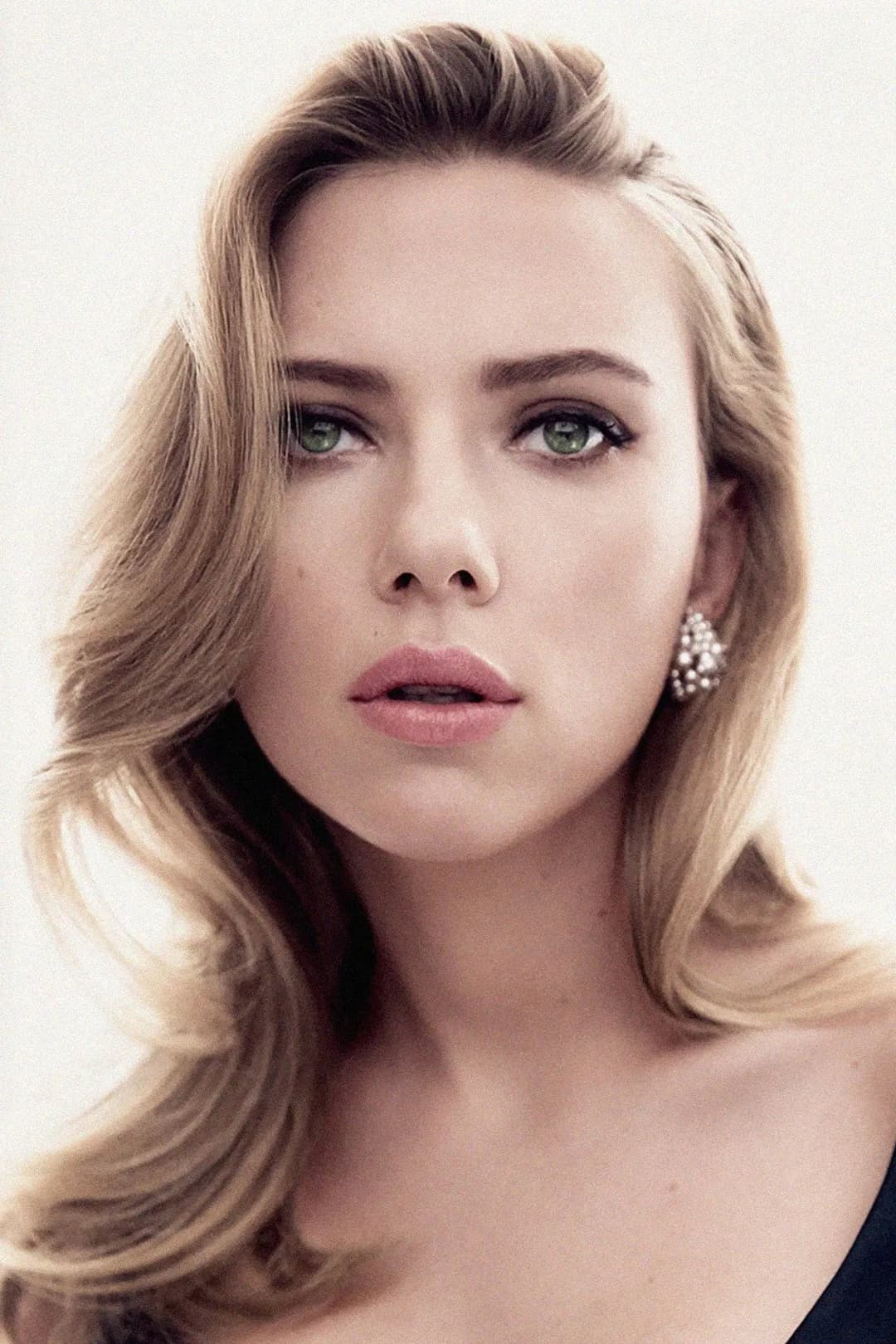 Scarlett Johansson profile Scarlett Johansson profile