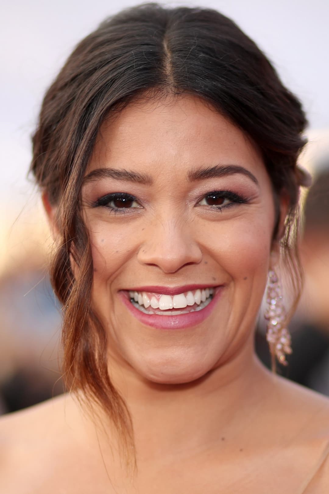 Gina Rodriguez profile Gina Rodriguez profile