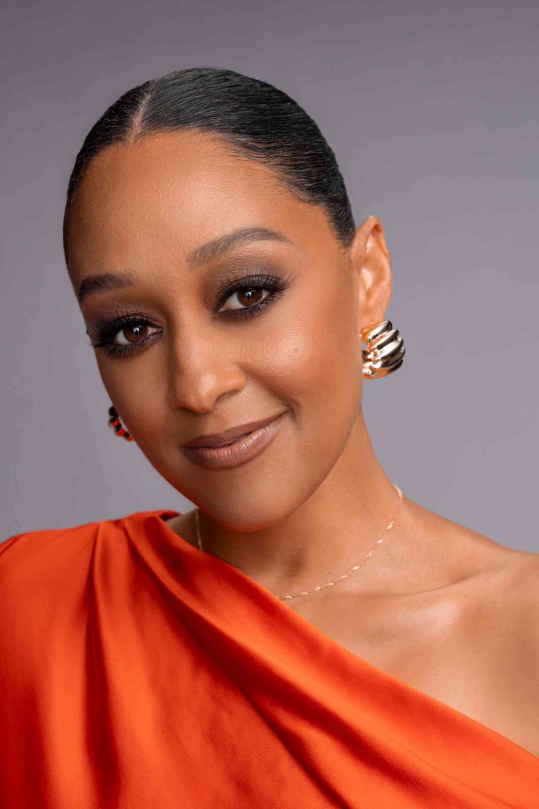 Tia Mowry profile Tia Mowry profile