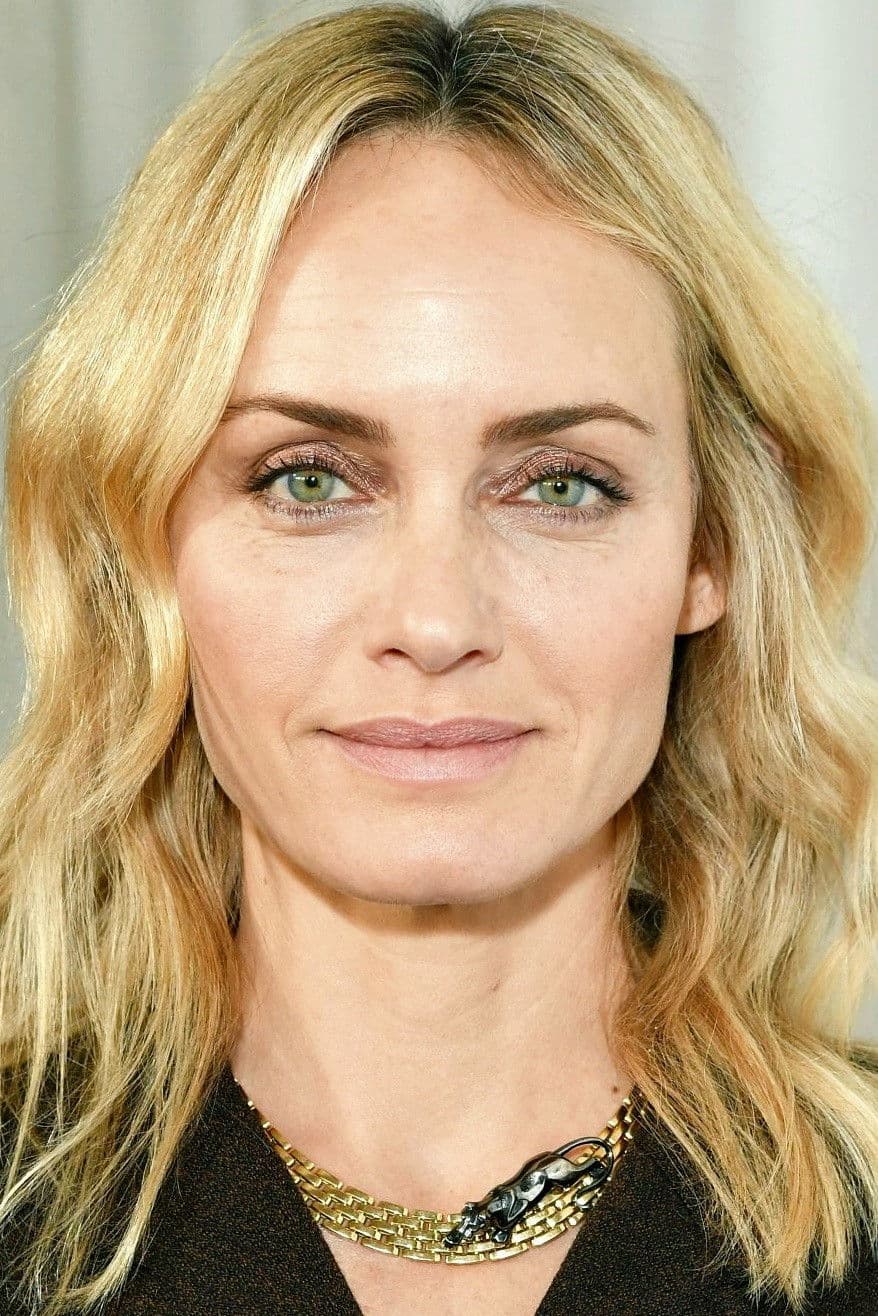 Amber Valletta profile Amber Valletta profile