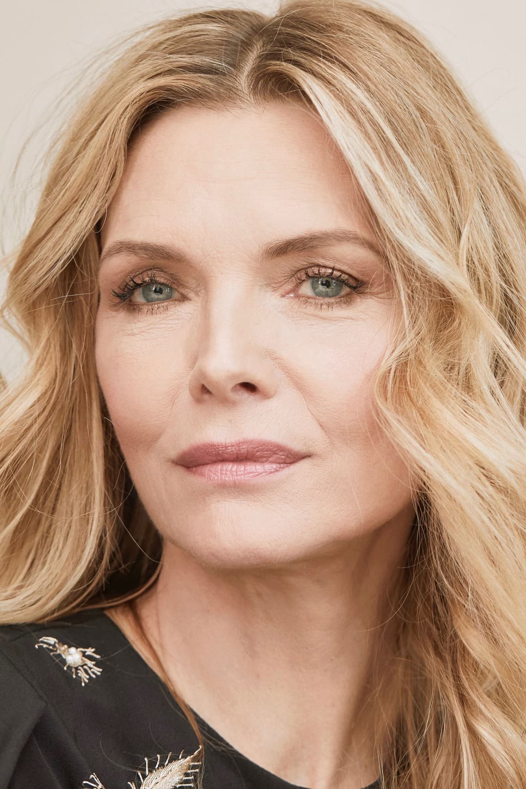 Michelle Pfeiffer profile Michelle Pfeiffer profile