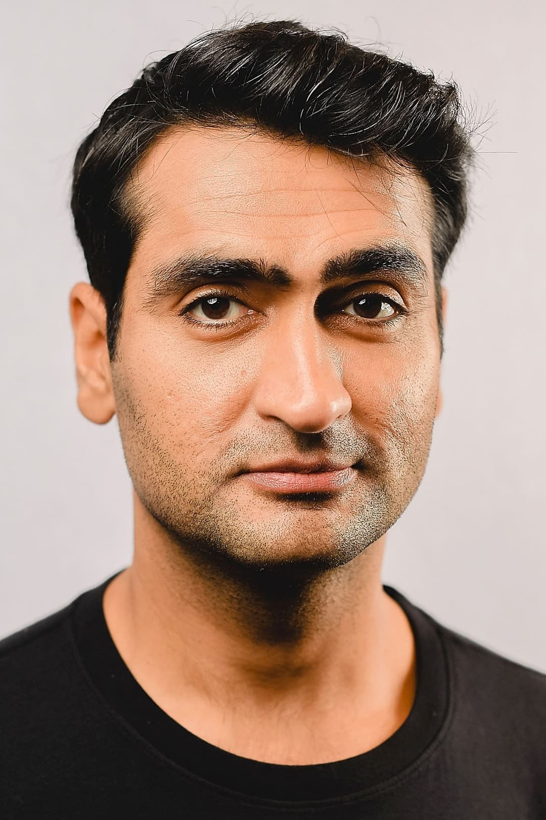 Kumail Nanjiani profile Kumail Nanjiani profile
