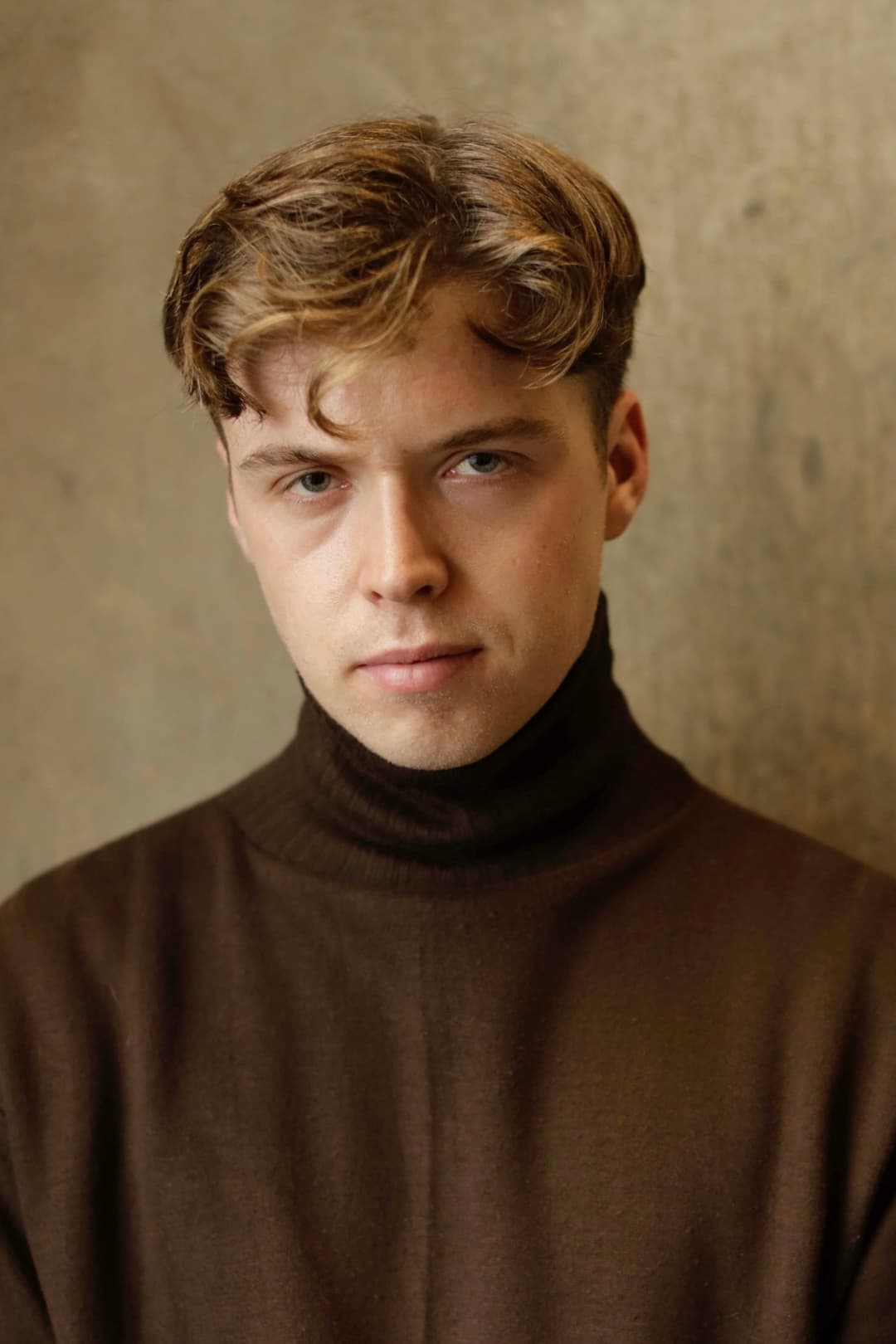 Evan Roe profile Evan Roe profile
