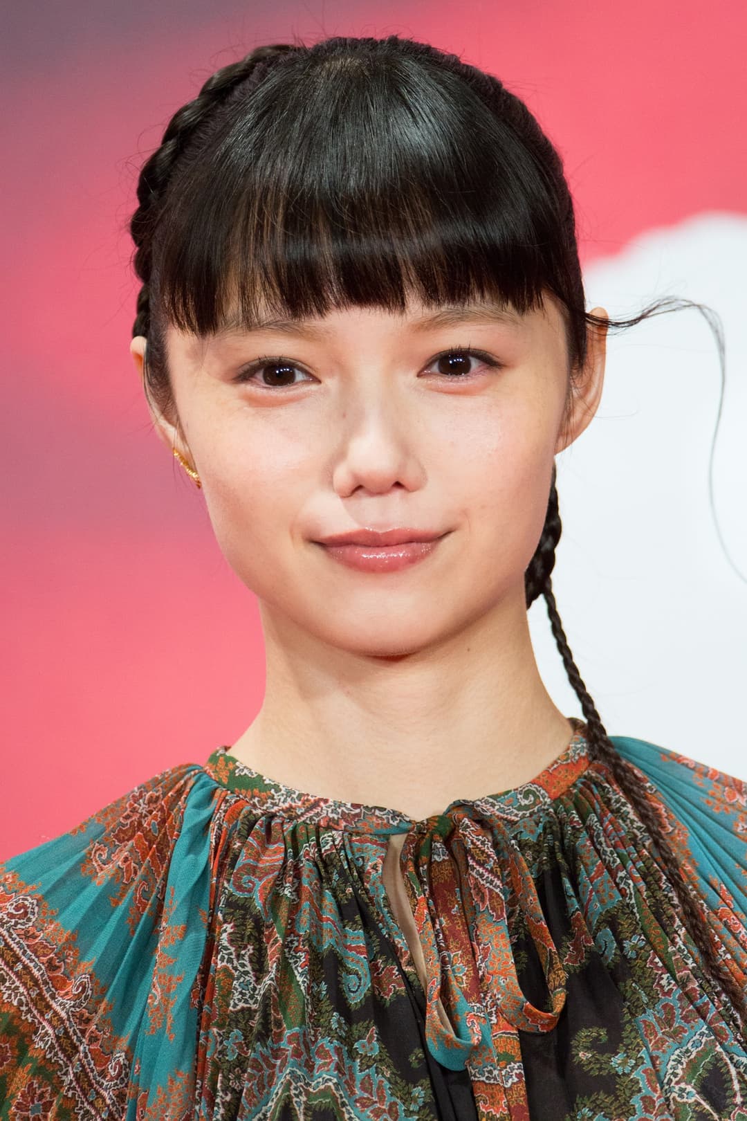 Aoi Miyazaki profile Aoi Miyazaki profile