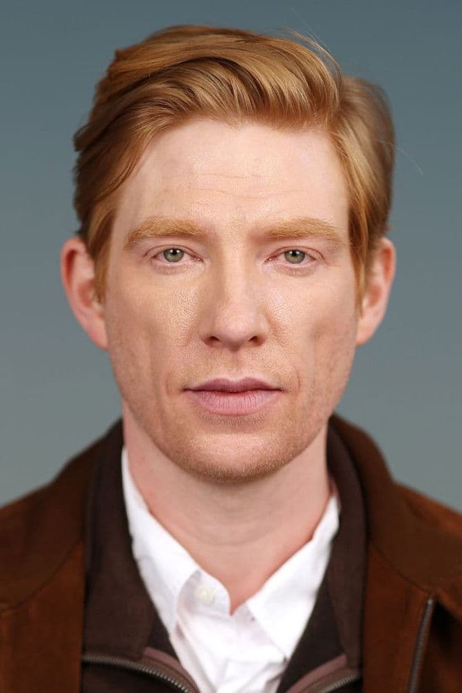Domhnall Gleeson profile Domhnall Gleeson profile