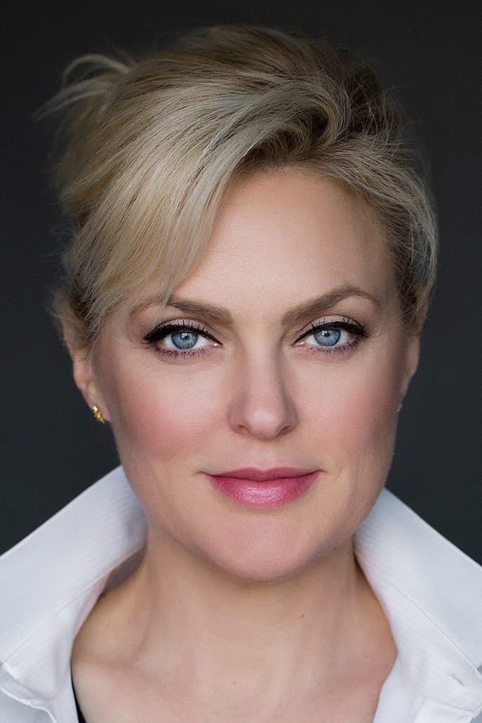 Elaine Hendrix profile Elaine Hendrix profile