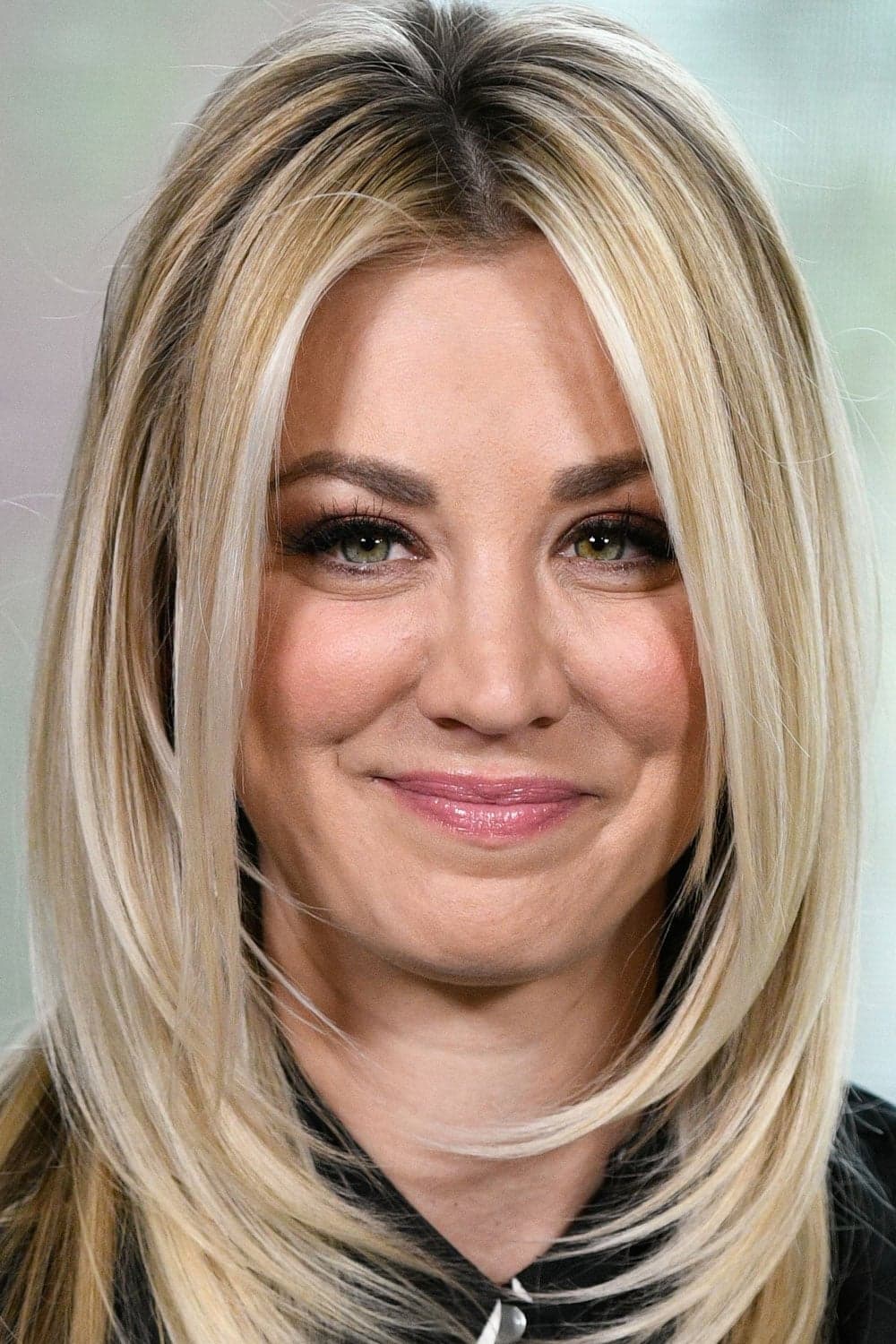 Kaley Cuoco profile Kaley Cuoco profile