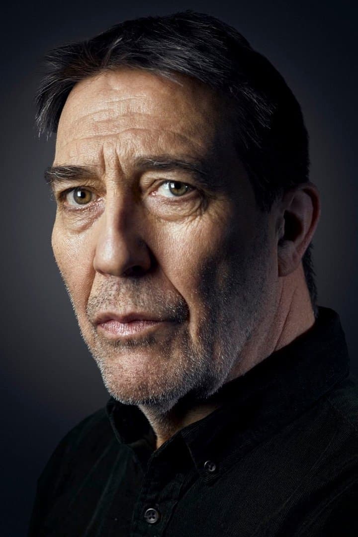 Ciarán Hinds profile Ciarán Hinds profile