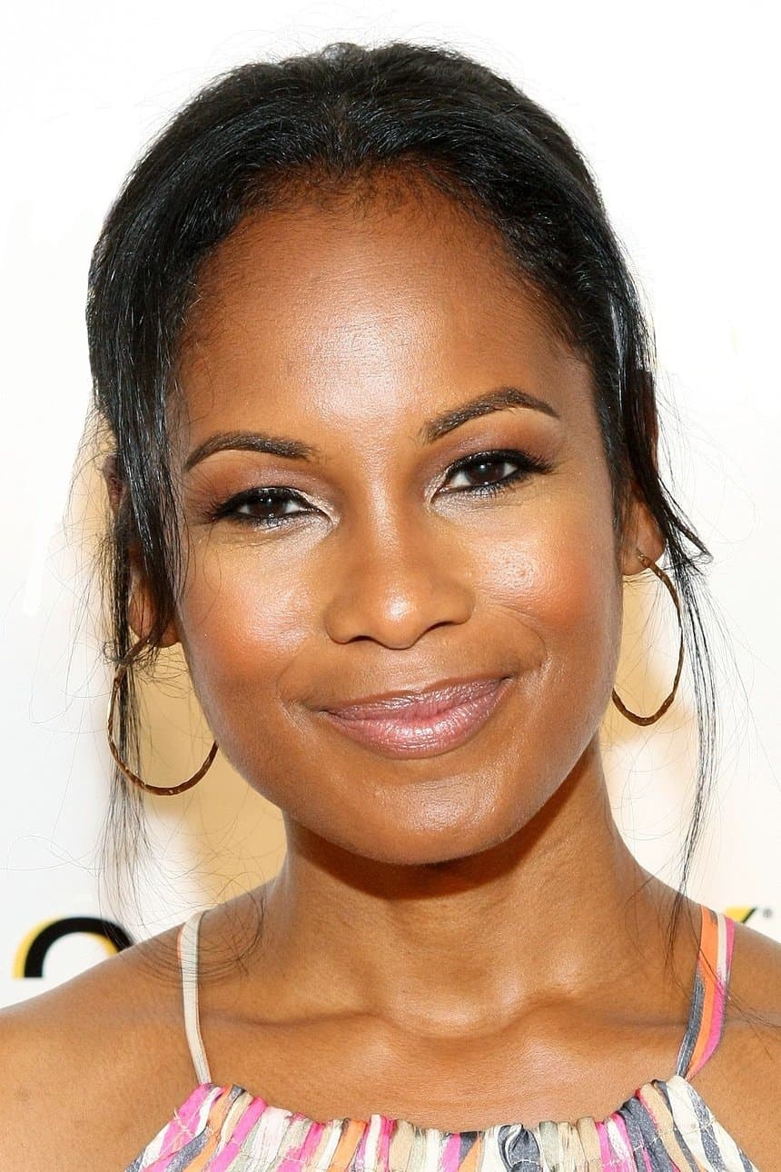 Robinne Lee profile Robinne Lee profile