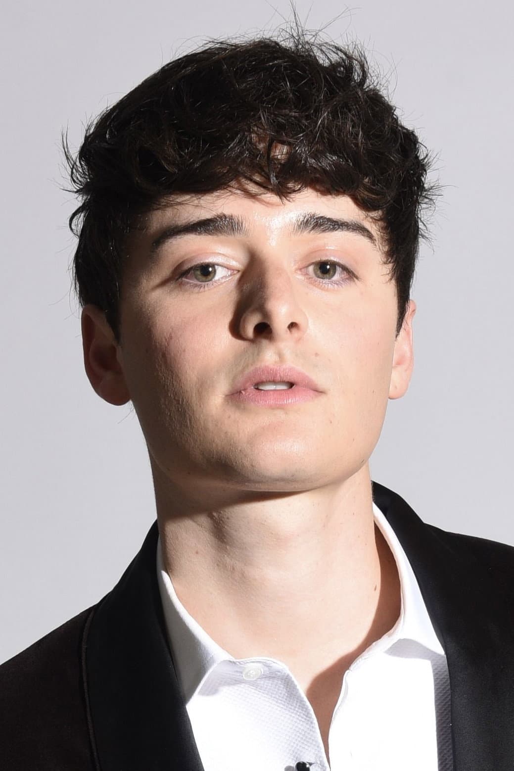 Noah Schnapp profile Noah Schnapp profile
