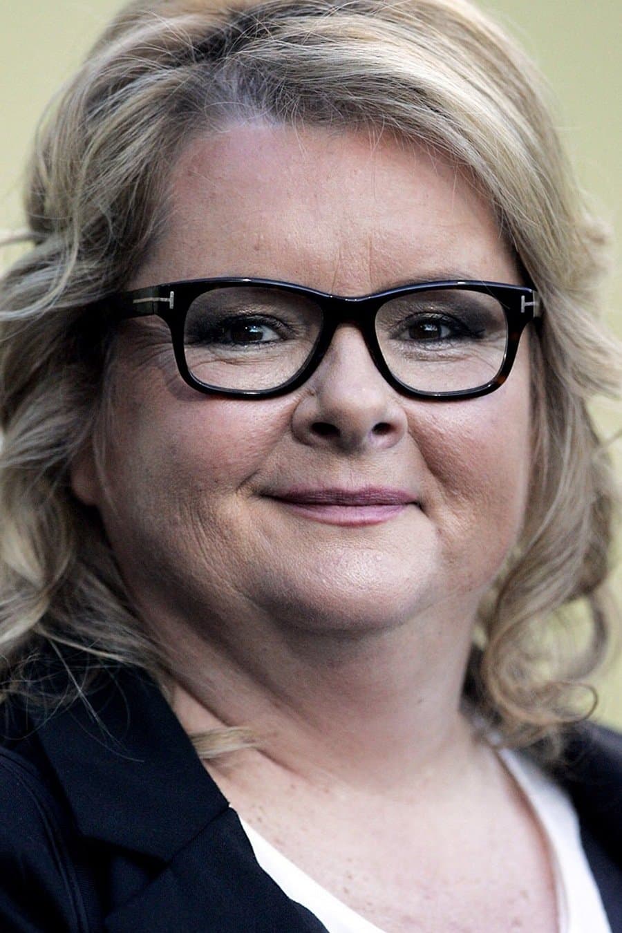Magda Szubanski profile Magda Szubanski profile