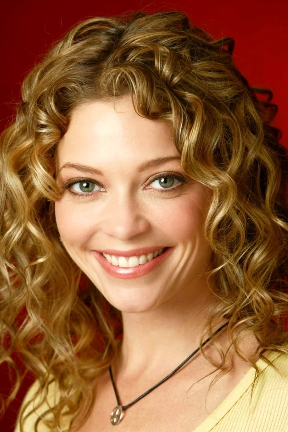 Amanda Detmer profile Amanda Detmer profile