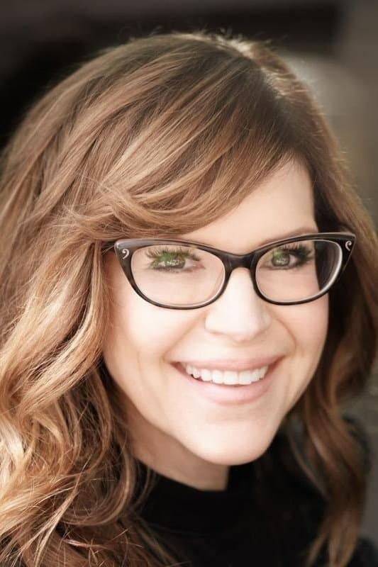Lisa Loeb profile Lisa Loeb profile
