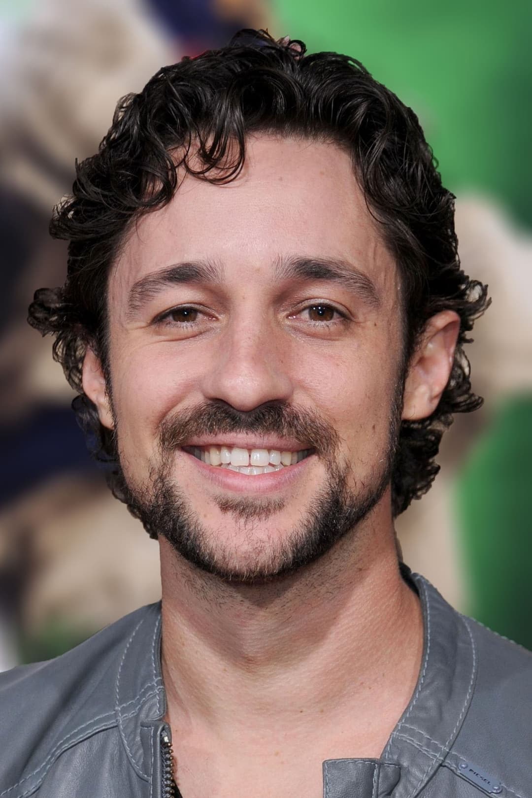 Thomas Ian Nicholas profile Thomas Ian Nicholas profile