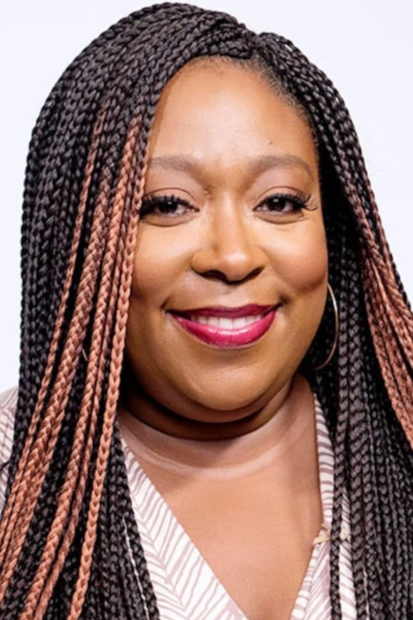 Loni Love profile Loni Love profile