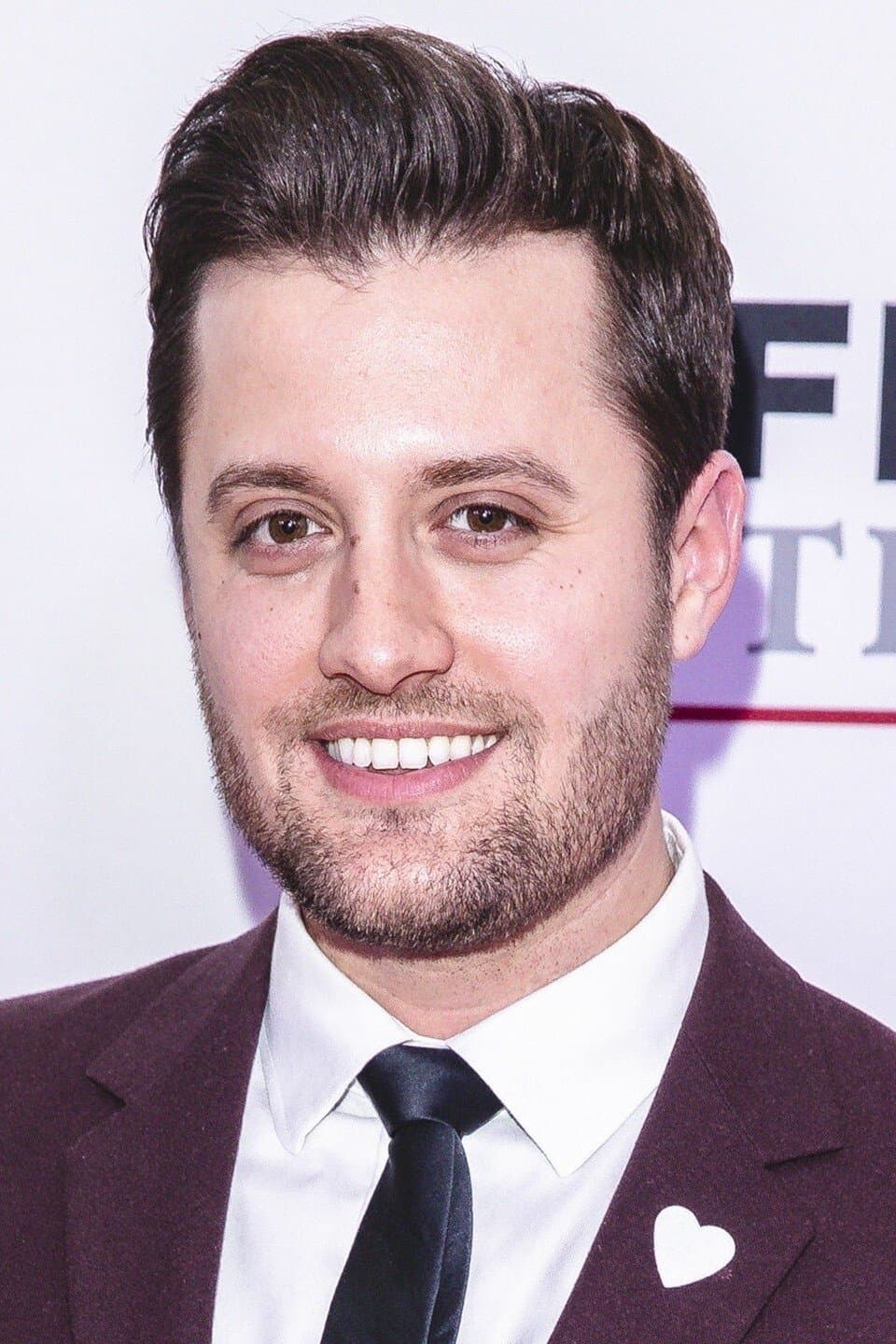 Nick Pitera profile Nick Pitera profile