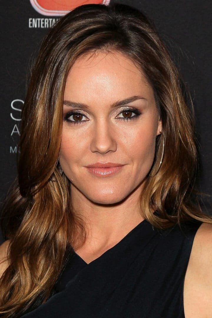 Erinn Hayes profile Erinn Hayes profile