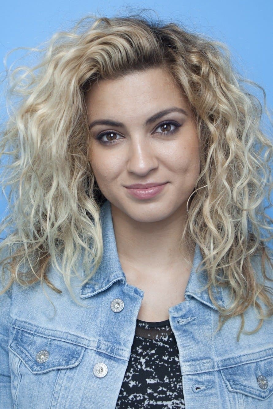 Tori Kelly profile Tori Kelly profile
