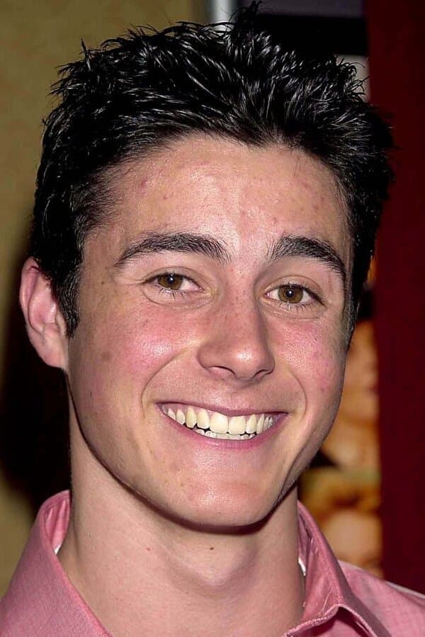 Eli Marienthal profile Eli Marienthal profile
