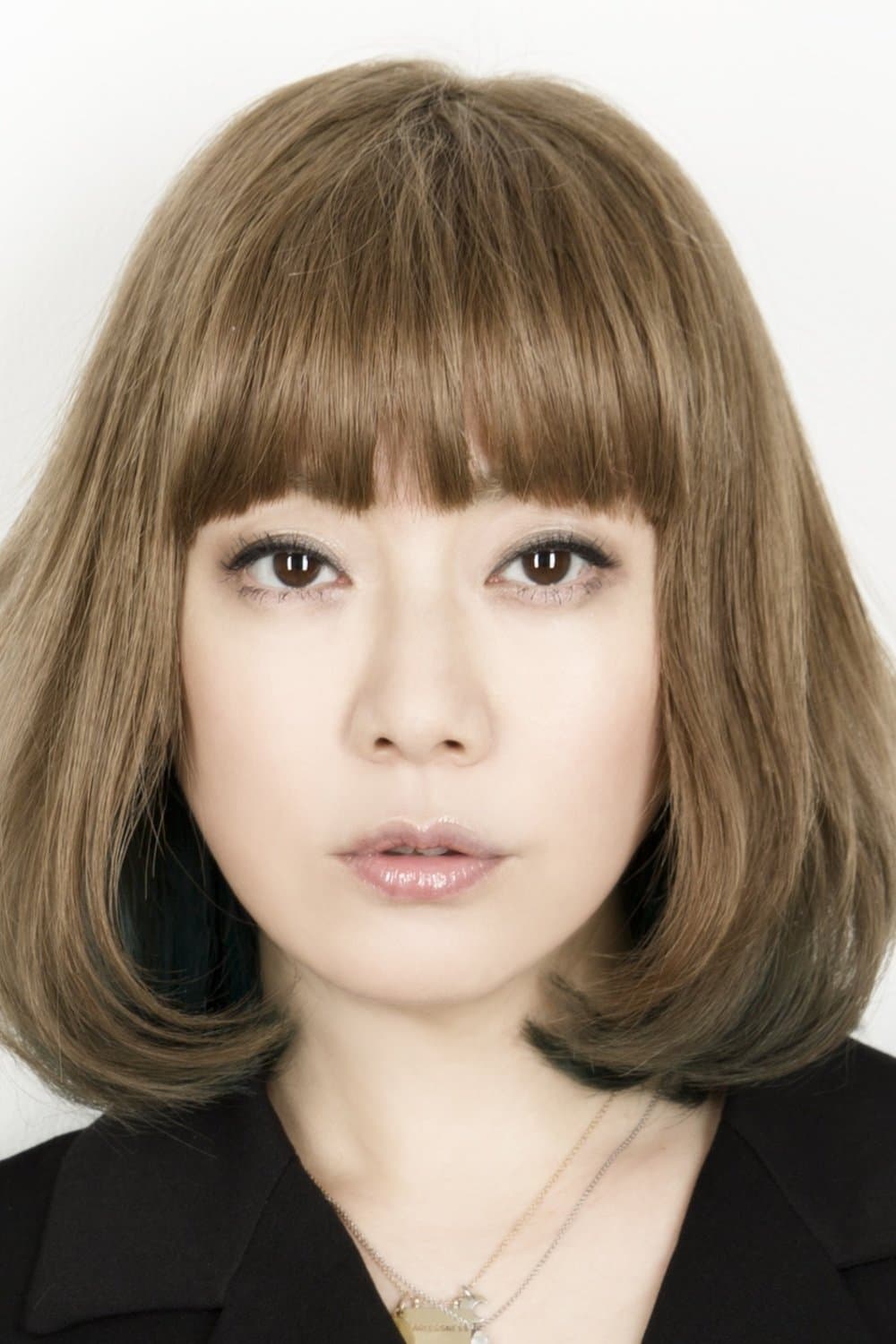 Ami Onuki profile Ami Onuki profile