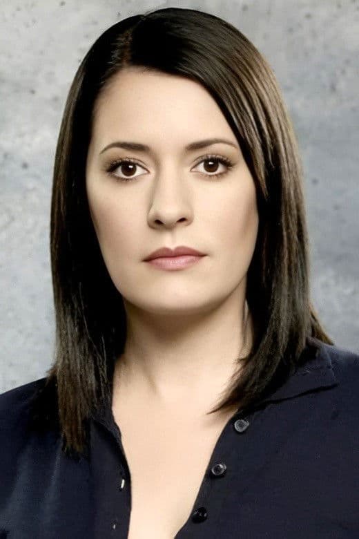 Paget Brewster profile Paget Brewster profile
