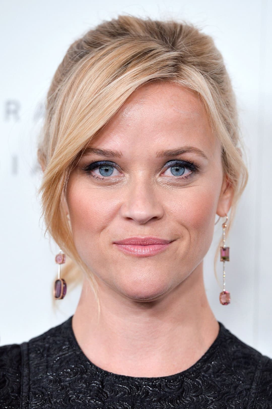Reese Witherspoon profile Reese Witherspoon profile