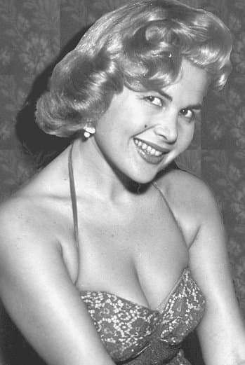 Gloria Pall profile Gloria Pall profile
