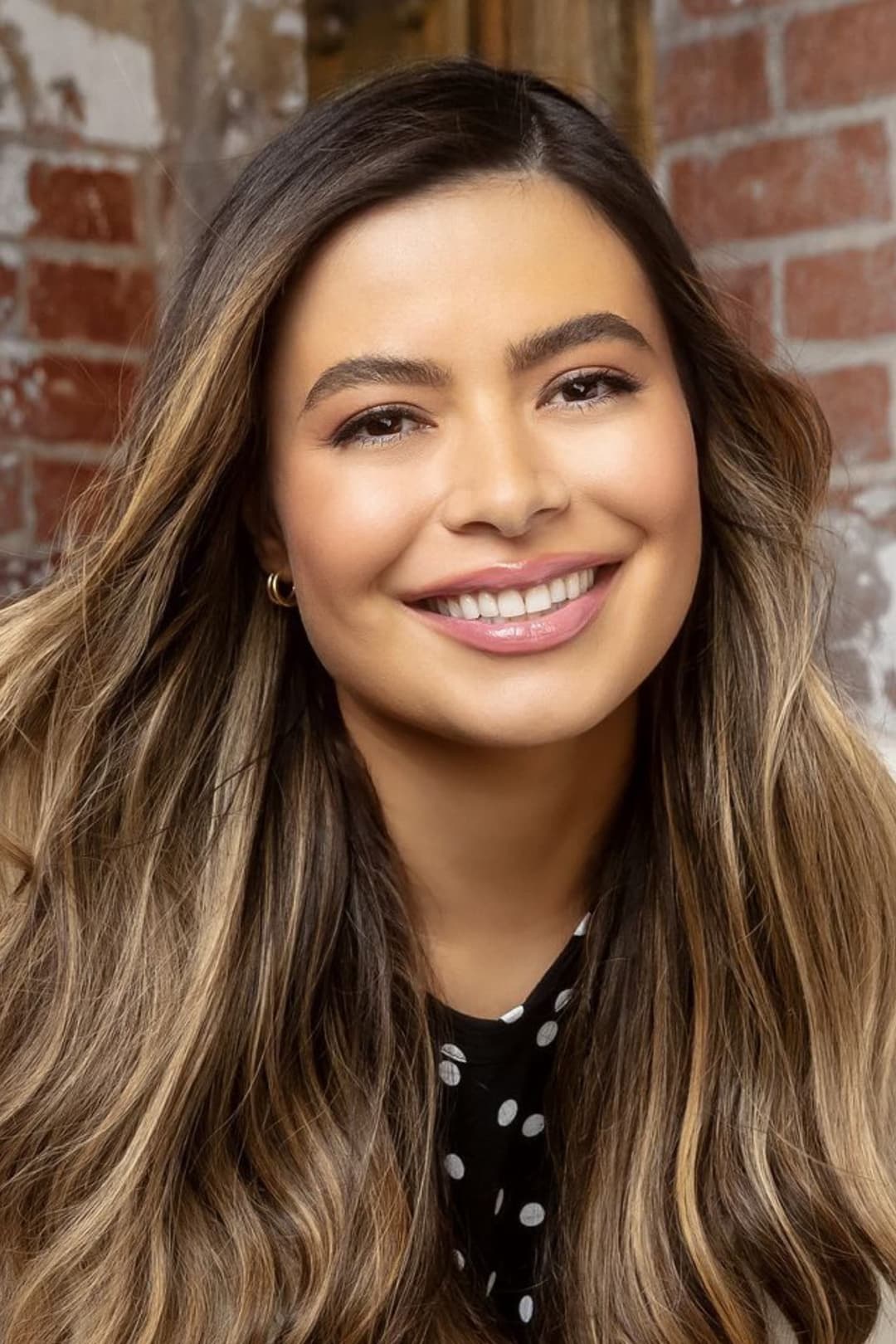 Miranda Cosgrove profile Miranda Cosgrove profile
