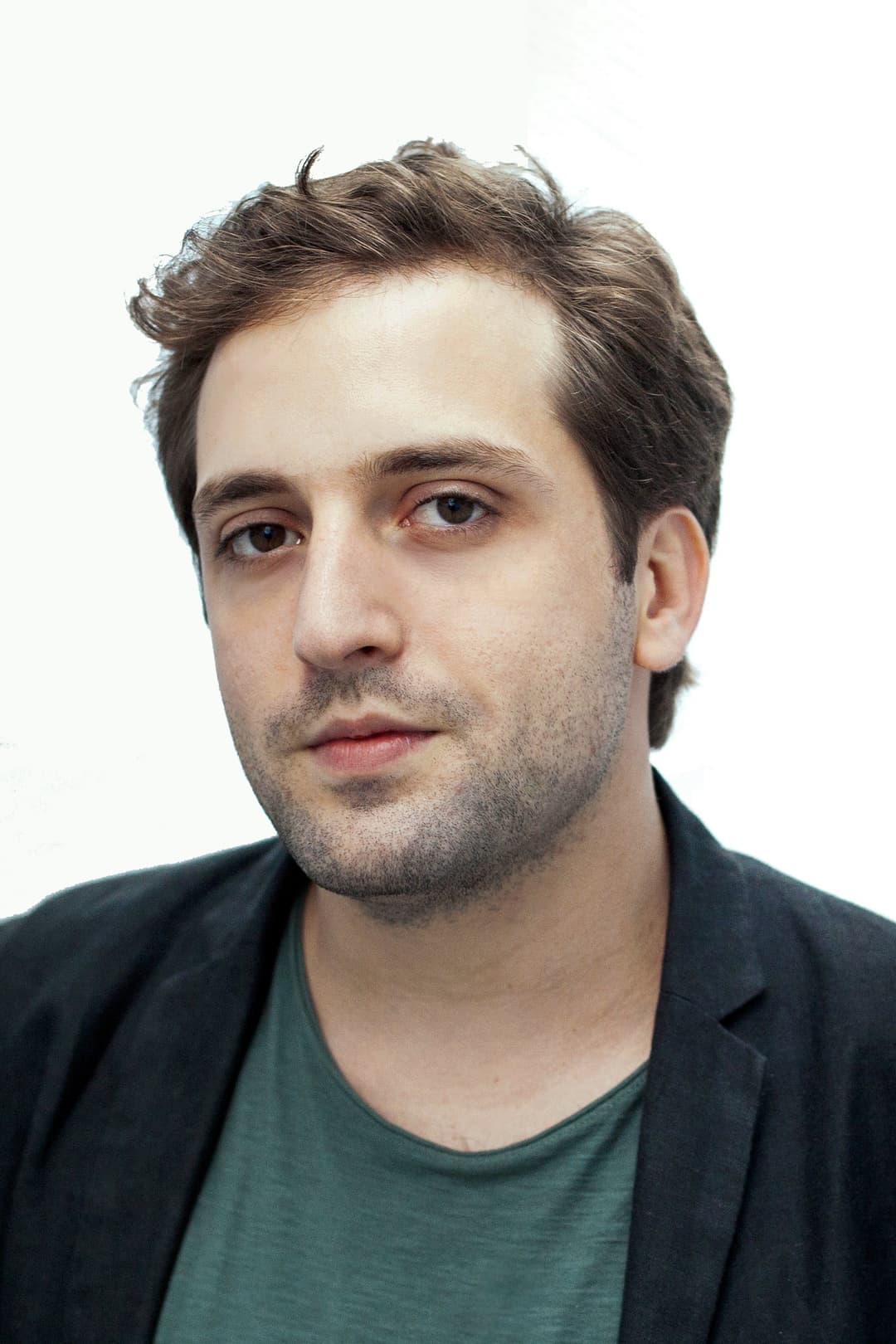 Gregório Duvivier profile Gregório Duvivier profile