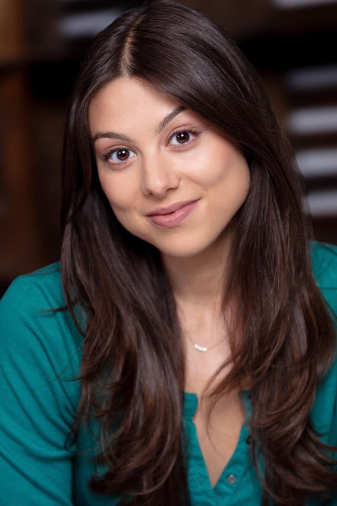 Kira Kosarin profile Kira Kosarin profile