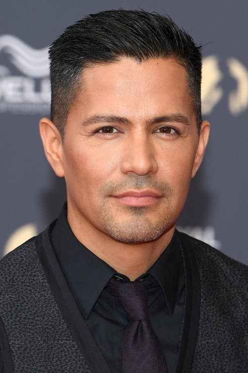 Jay Hernandez profile Jay Hernandez profile