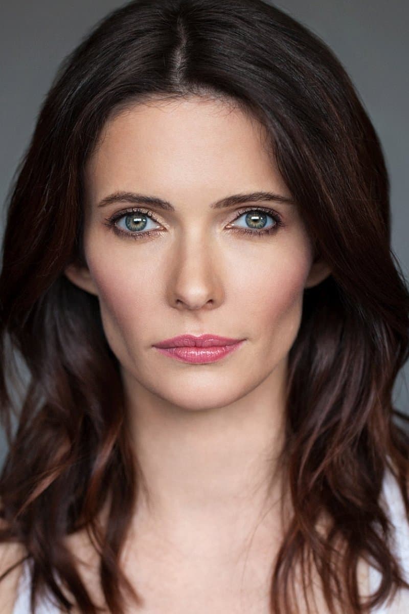 Elizabeth Tulloch profile Elizabeth Tulloch profile