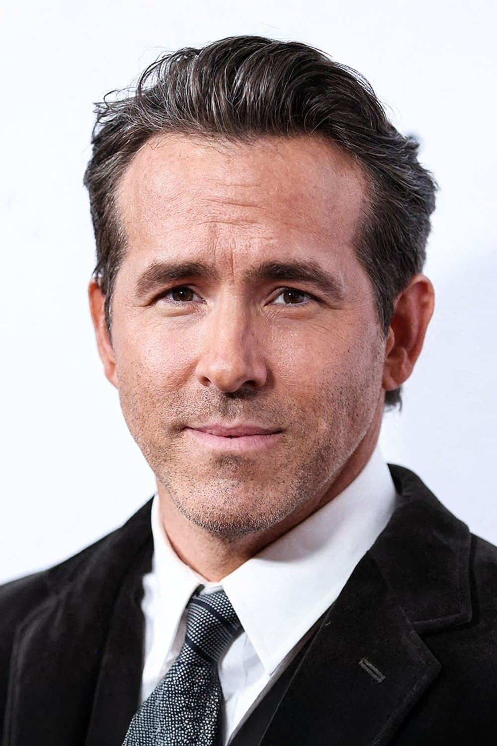 Ryan Reynolds profile Ryan Reynolds profile