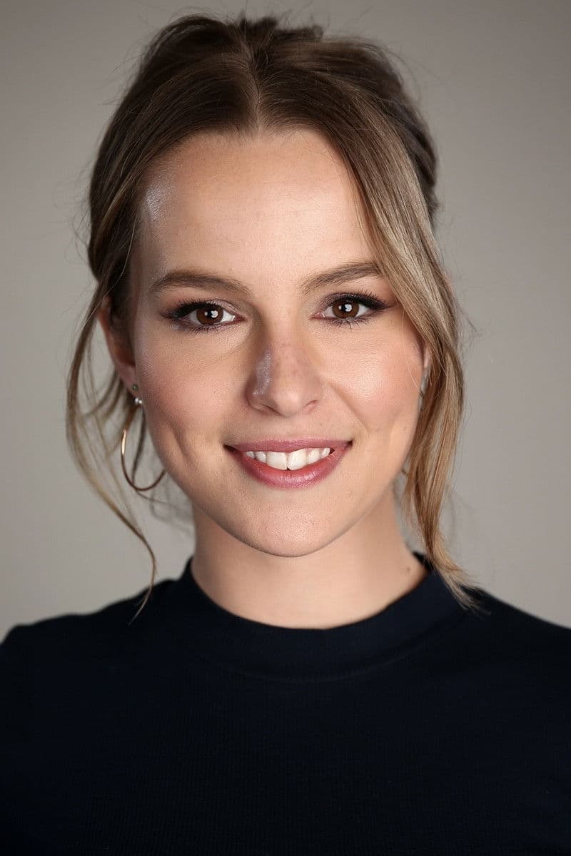 Bridgit Mendler profile Bridgit Mendler profile