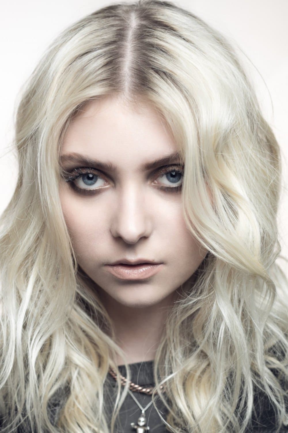 Taylor Momsen profile Taylor Momsen profile