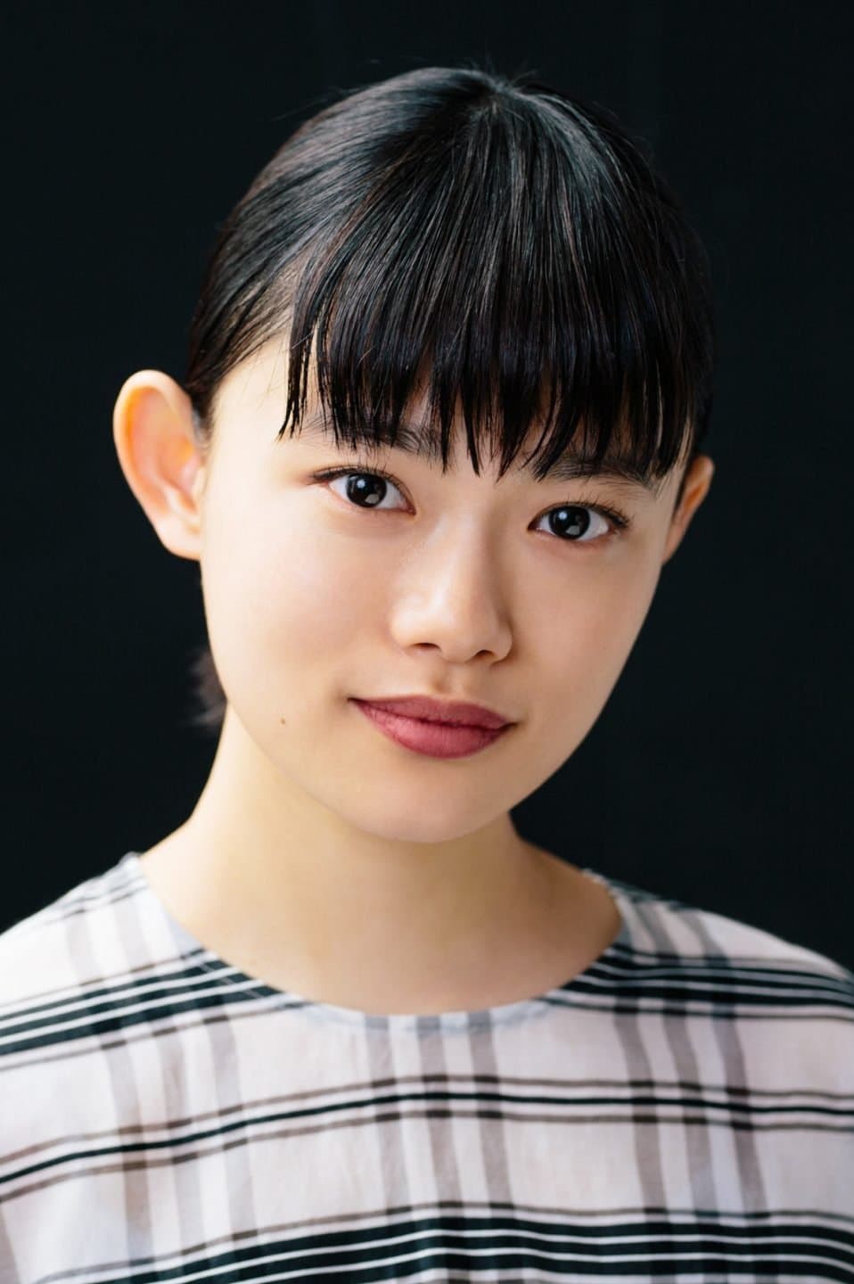 Hana Sugisaki profile Hana Sugisaki profile