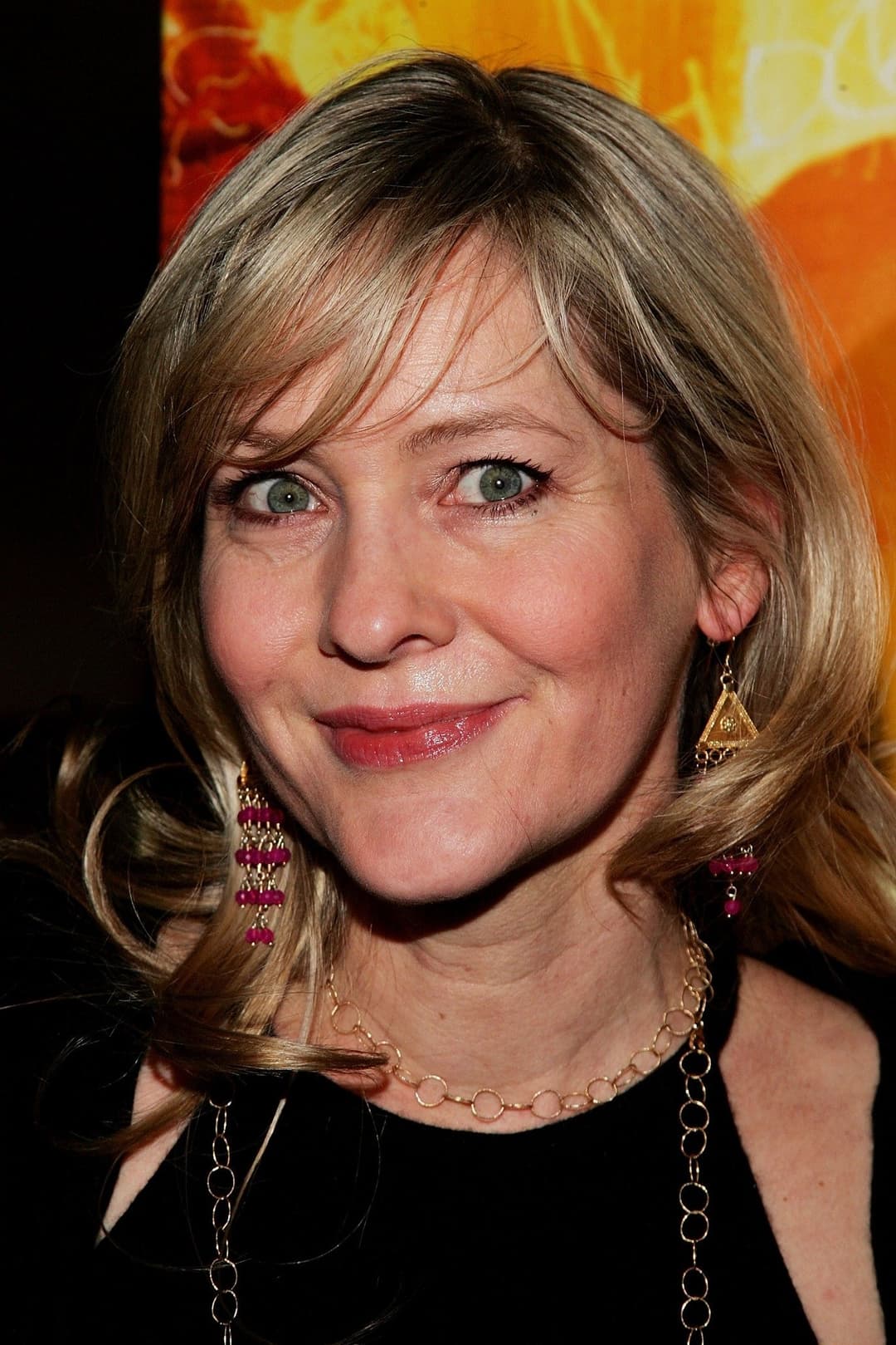 Linda Larkin profile Linda Larkin profile