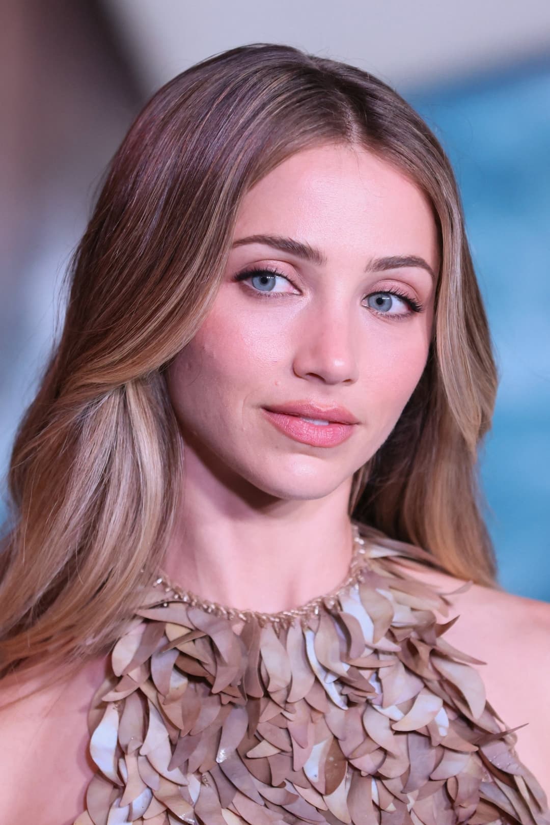 Emily Rudd profile Emily Rudd profile