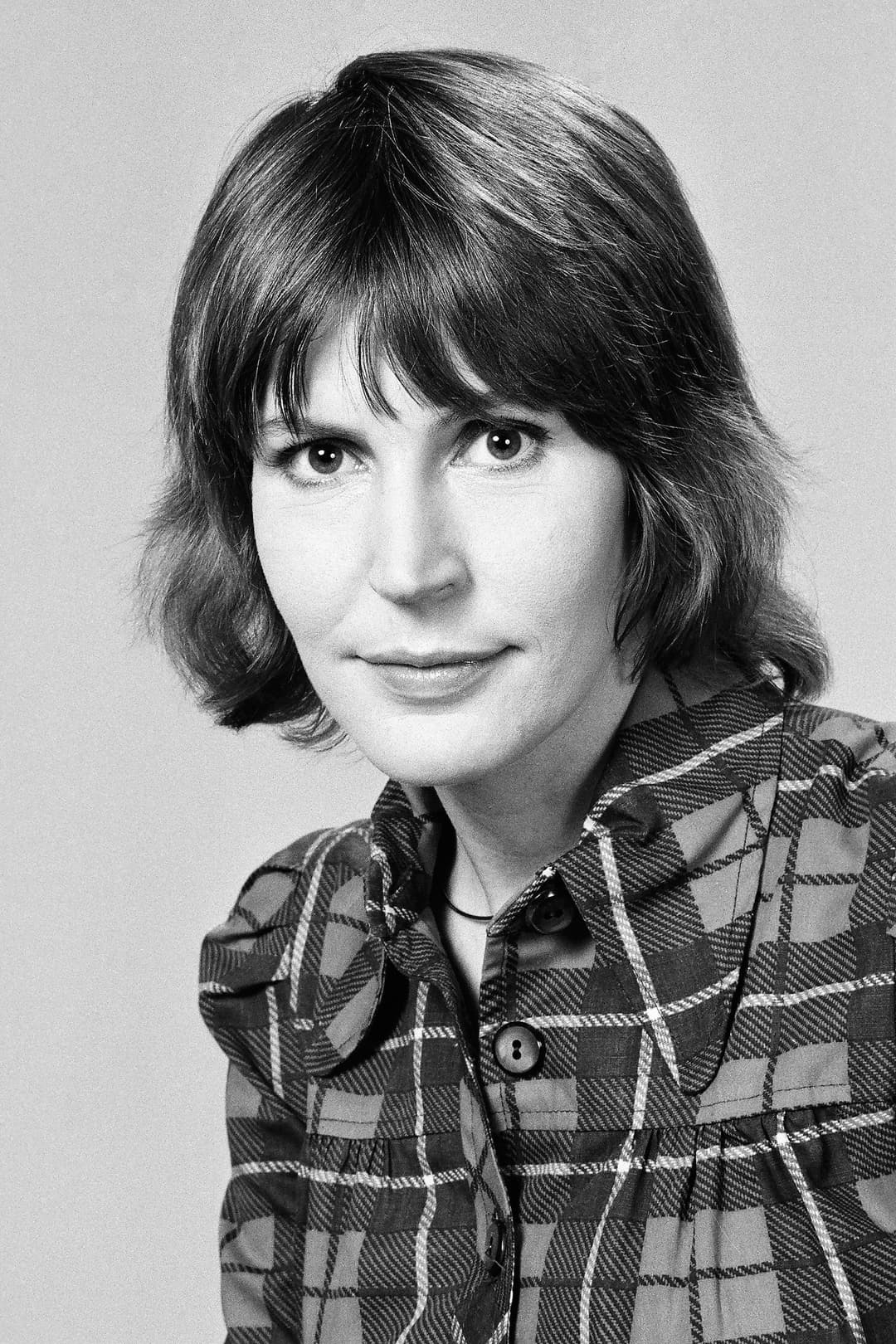 Helen Reddy profile Helen Reddy profile
