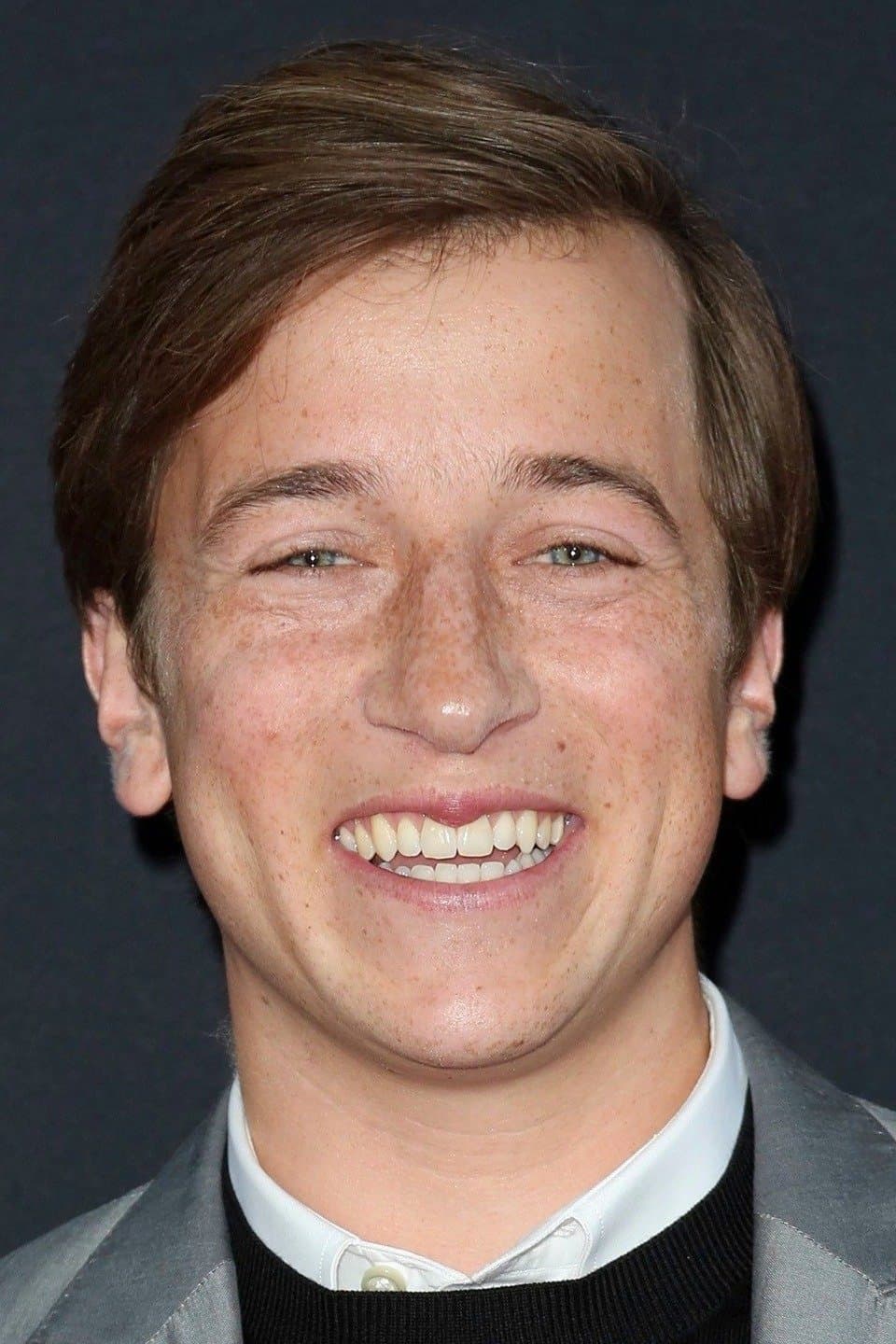 Skyler Gisondo profile Skyler Gisondo profile