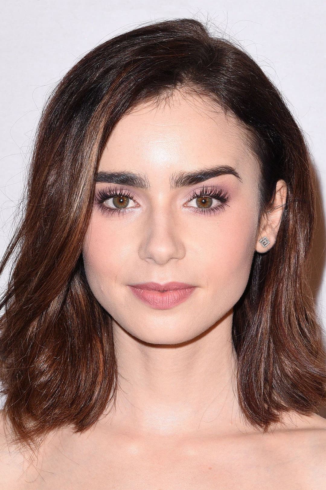 Lily Collins profile Lily Collins profile