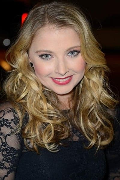Elisabeth Harnois profile Elisabeth Harnois profile