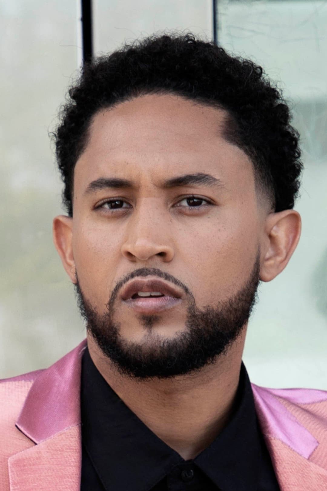 Tahj Mowry profile Tahj Mowry profile